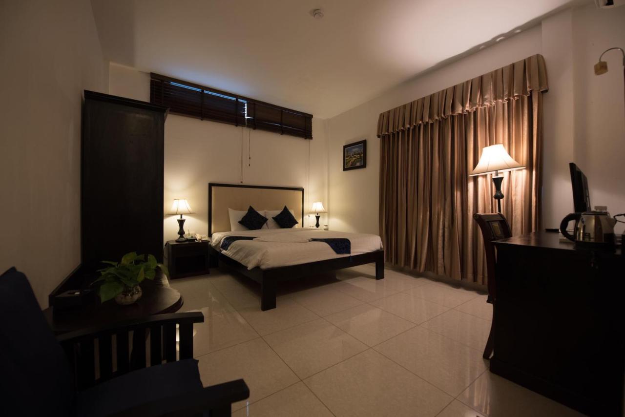 Homesyn Hotel Phnom Penh Exteriör bild