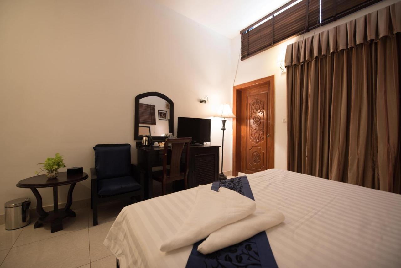 Homesyn Hotel Phnom Penh Exteriör bild