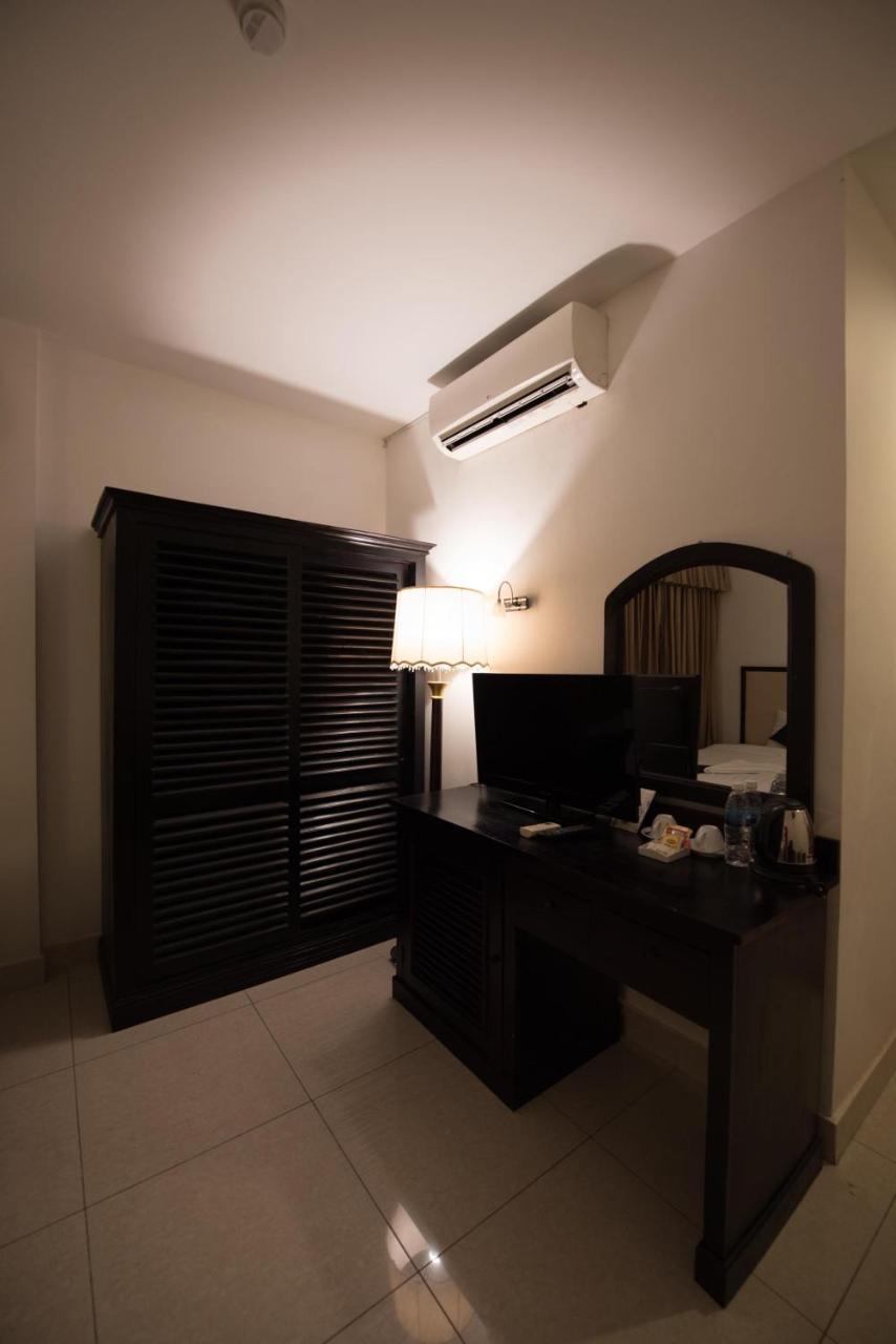 Homesyn Hotel Phnom Penh Exteriör bild