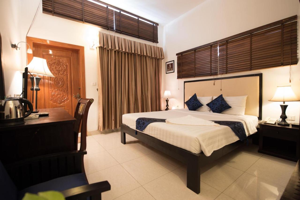 Homesyn Hotel Phnom Penh Exteriör bild