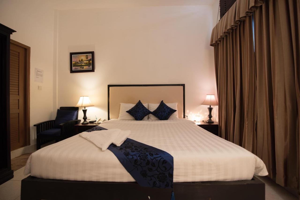 Homesyn Hotel Phnom Penh Exteriör bild