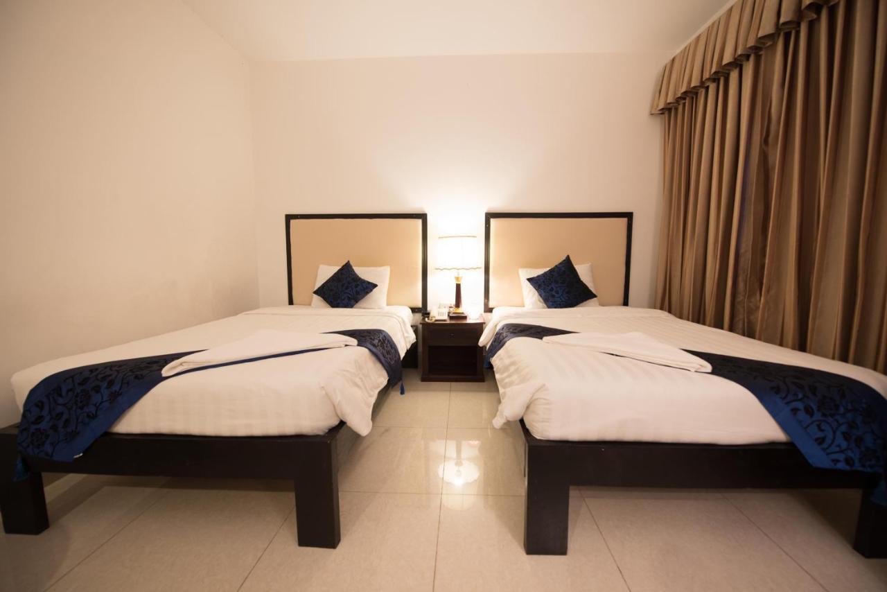 Homesyn Hotel Phnom Penh Exteriör bild