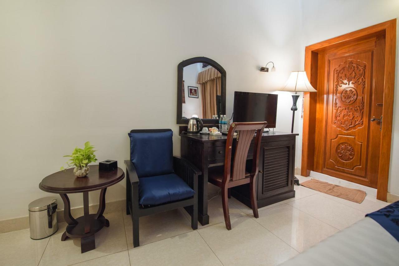 Homesyn Hotel Phnom Penh Exteriör bild